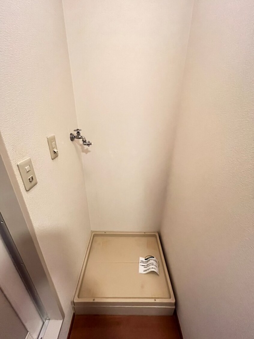 洗濯機置場 パセオ　津久野
