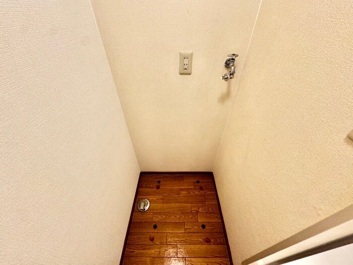 洗濯機置場 パセオ　津久野