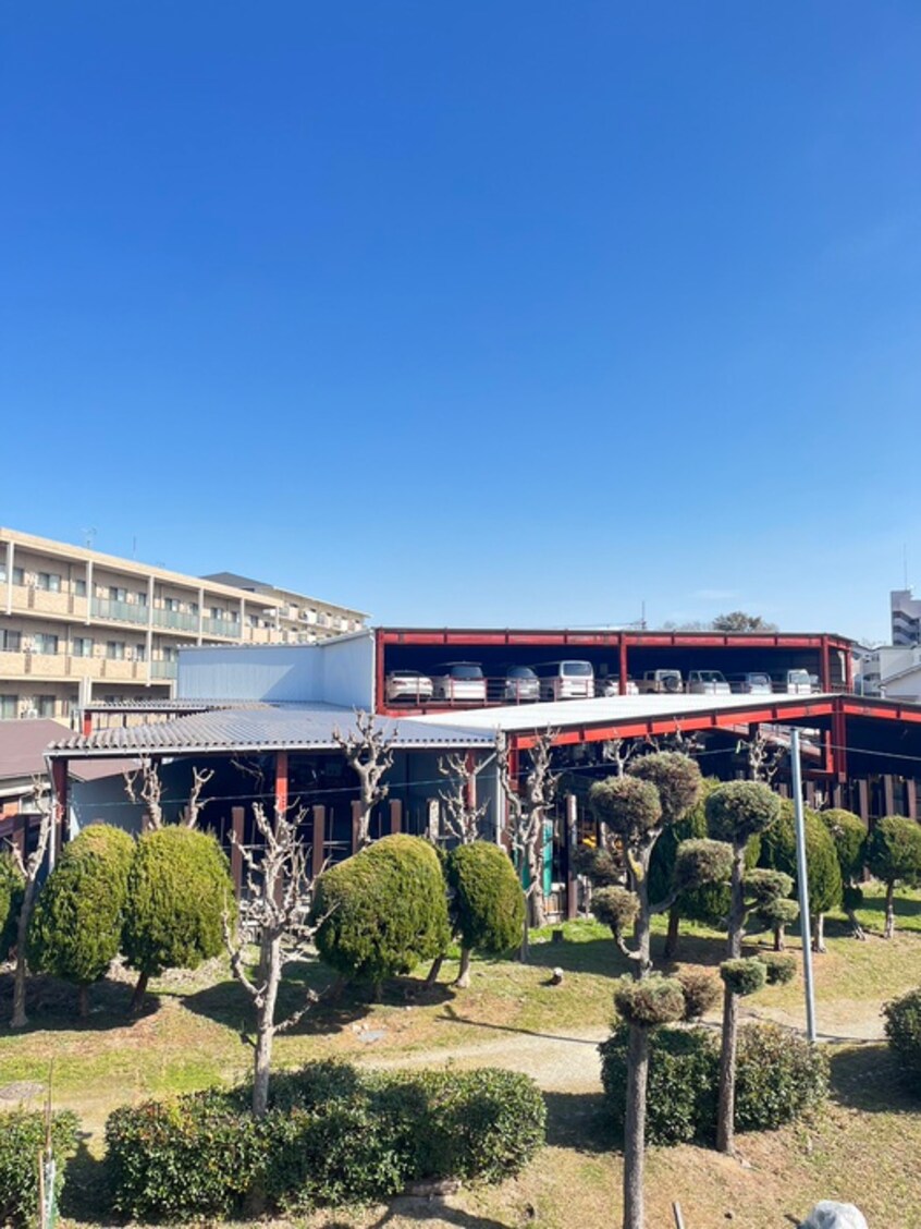 室内からの展望 パセオ　津久野