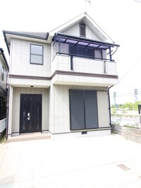 宝塚市鹿塩2丁目貸家