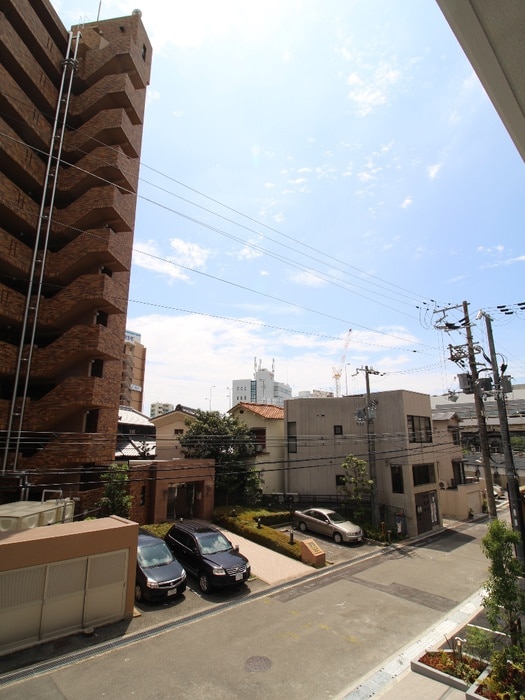 室内からの展望 コンフォリア江坂広芝町