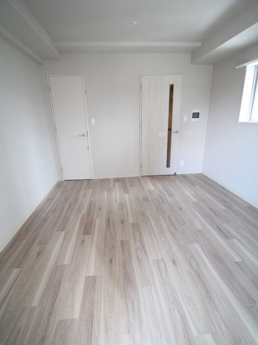 居室 コンフォリア江坂広芝町