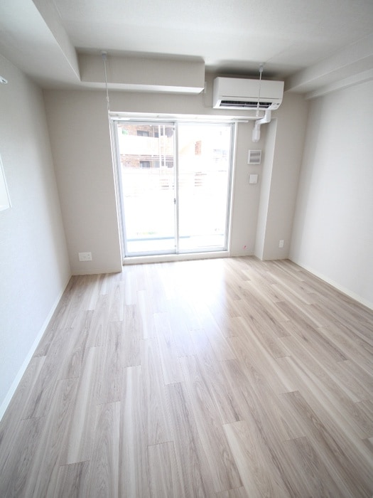 居室 コンフォリア江坂広芝町