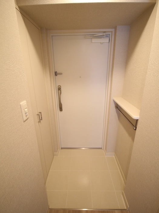 玄関 コンフォリア江坂広芝町