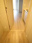 廊下 コンフォリア江坂広芝町