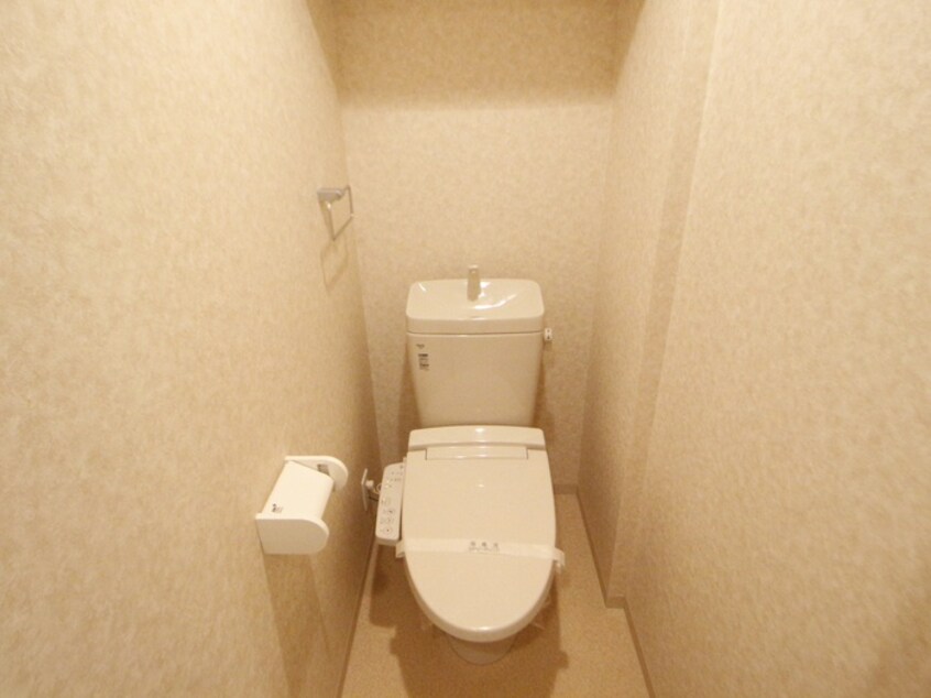 トイレ Luxe難波西Ⅱ