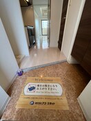 玄関 Luxe難波西Ⅱ