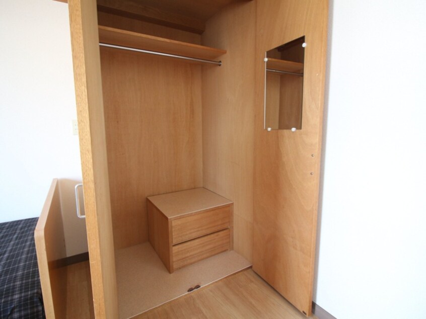 収納 エルマーナ香枦園