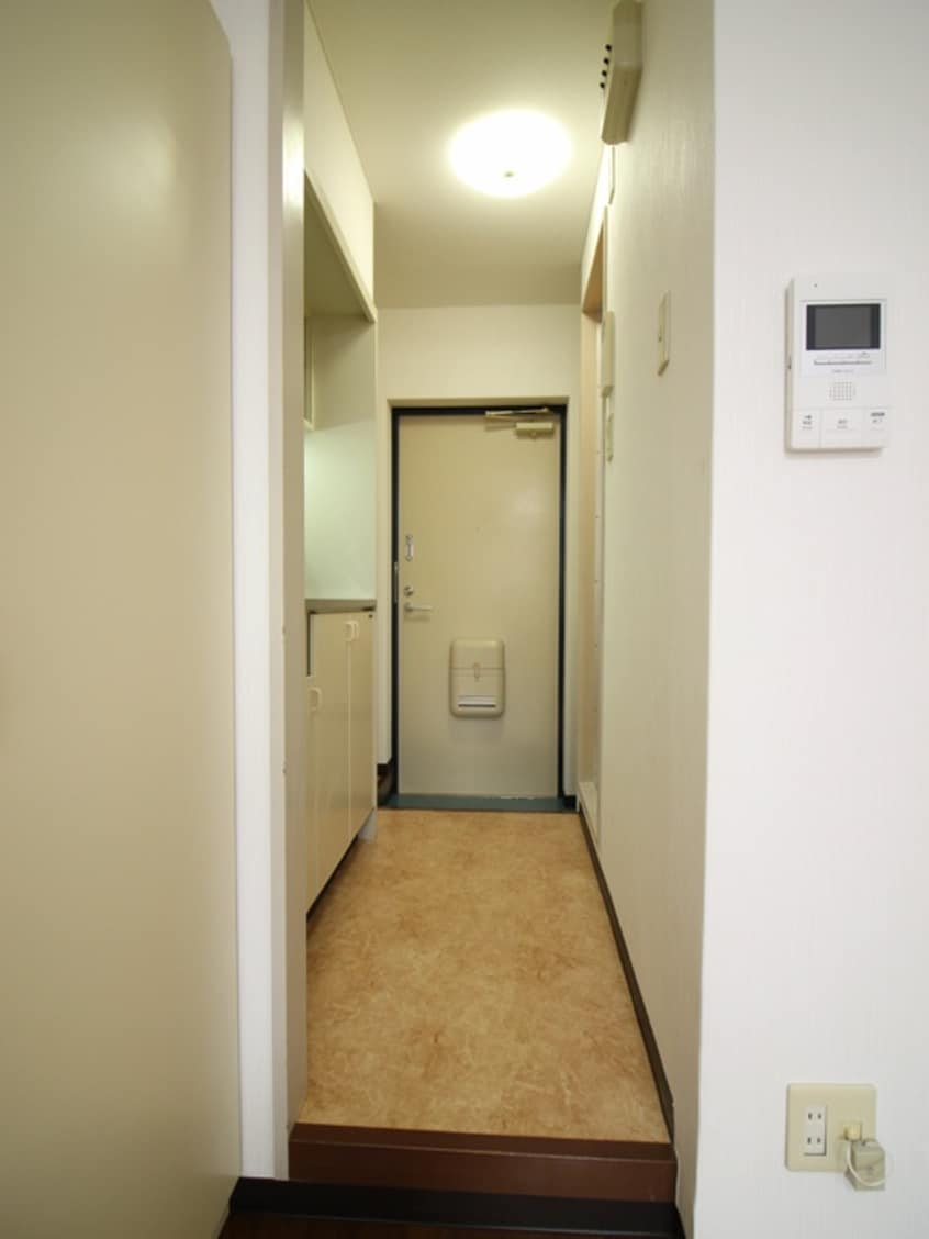 玄関 フォンテーヌ８１