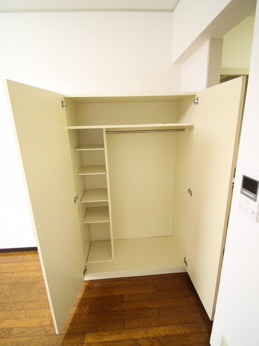 収納 フォンテーヌ８１