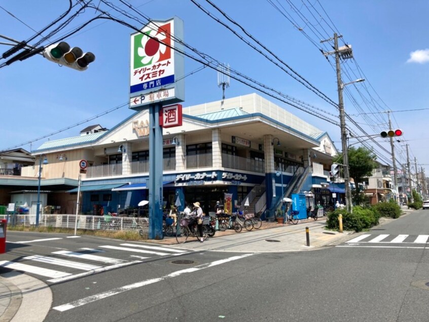 デイリーカナートイズミヤ 南田辺店(スーパー)まで500m Calm Villege 東田辺