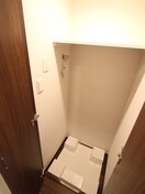 洗濯機置場 スプランディッド新大阪Ⅴ