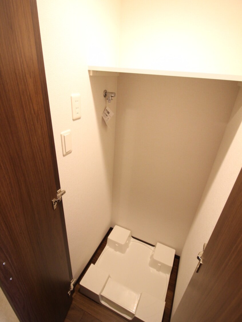 洗濯機置場 スプランディッド新大阪Ⅴ