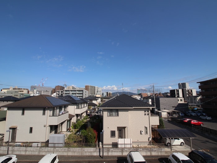 室内からの展望 セジュ－ルユタカ