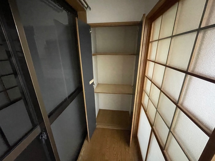 収納 阪南町１丁目貸家