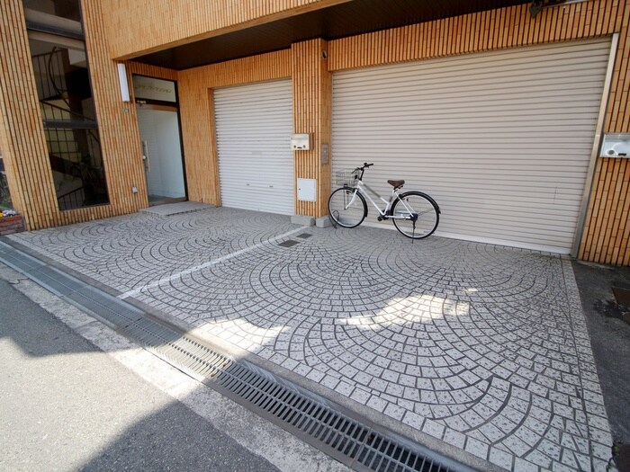 駐車場 アゼリアマンション