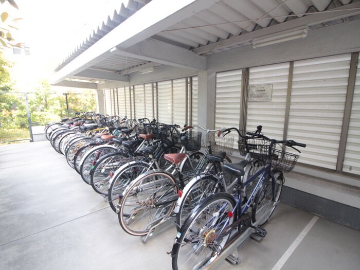 駐輪場 西宮ルモンド甲子園