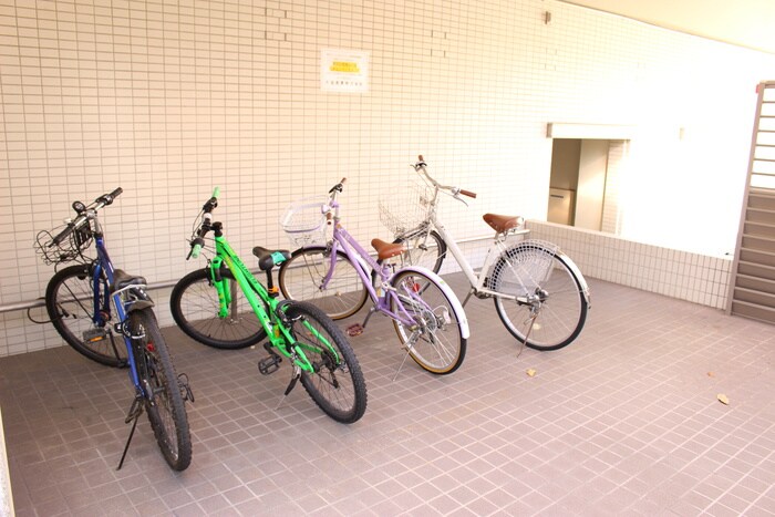 駐輪場 ビクトリアコ－ト夙川