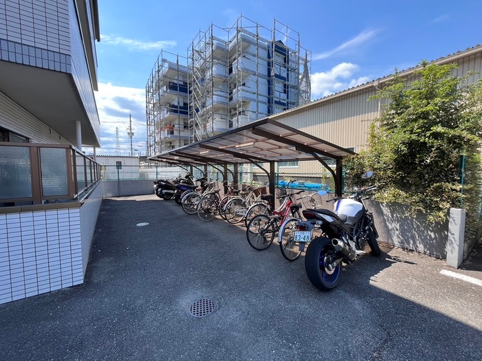 駐輪場 メゾンドパ－ク