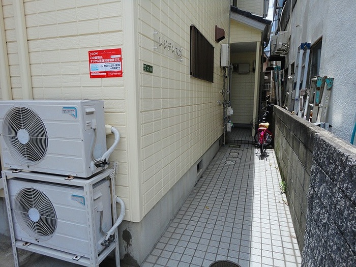 エントランス部分 レジデンス21（2F）