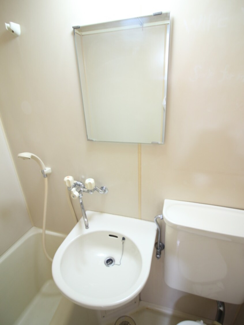 洗面 レジデンス21（2F）