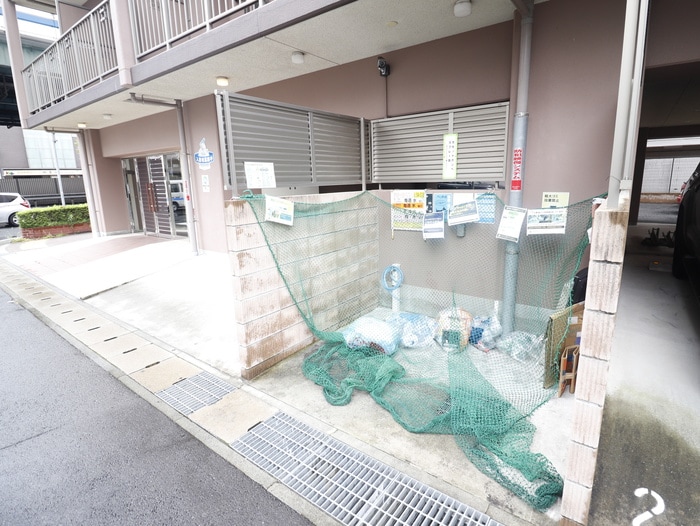 建物設備 ベルトピア門口