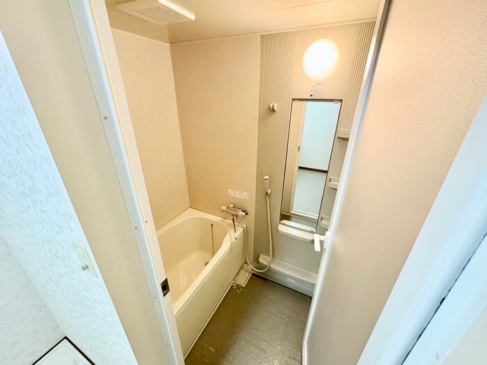 バス／シャワールーム等 プレベ－ル