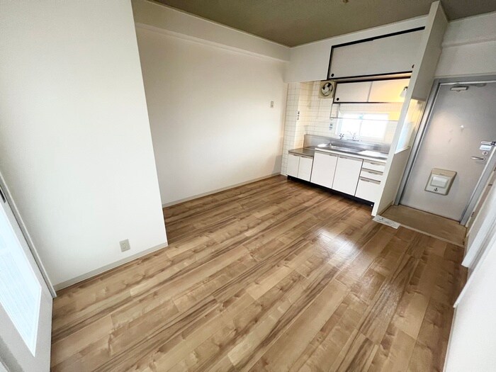 居室 清信ハイツ