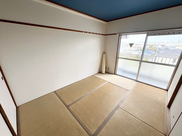 居室 清信ハイツ