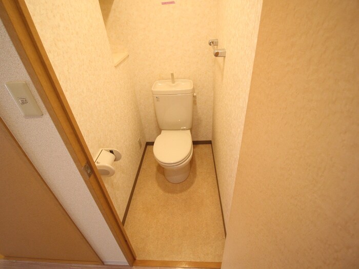 トイレ ｼｭﾜ-ﾌﾞ穂波