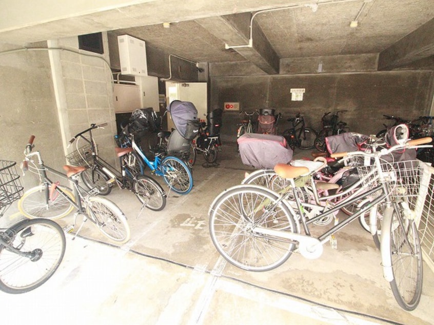 駐輪場 コーポラス大宮