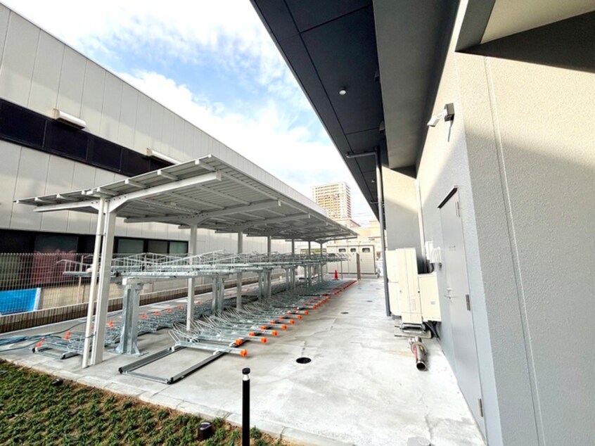 駐輪場 フレンシア西宮北口