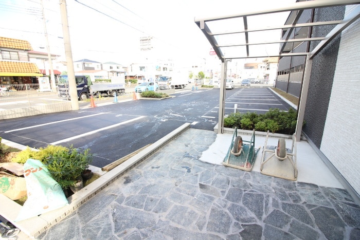 駐車場 ｱﾝﾌﾟﾙｰﾙﾌｪｰﾙﾎﾞﾙﾄﾞｩﾙｰⅠ