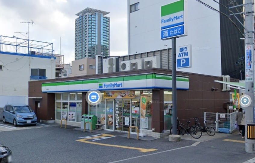 ファミリーマート(コンビニ)まで170m グランビスタ新神戸
