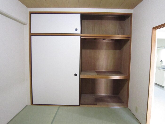 収納 グランドファミリア高井田