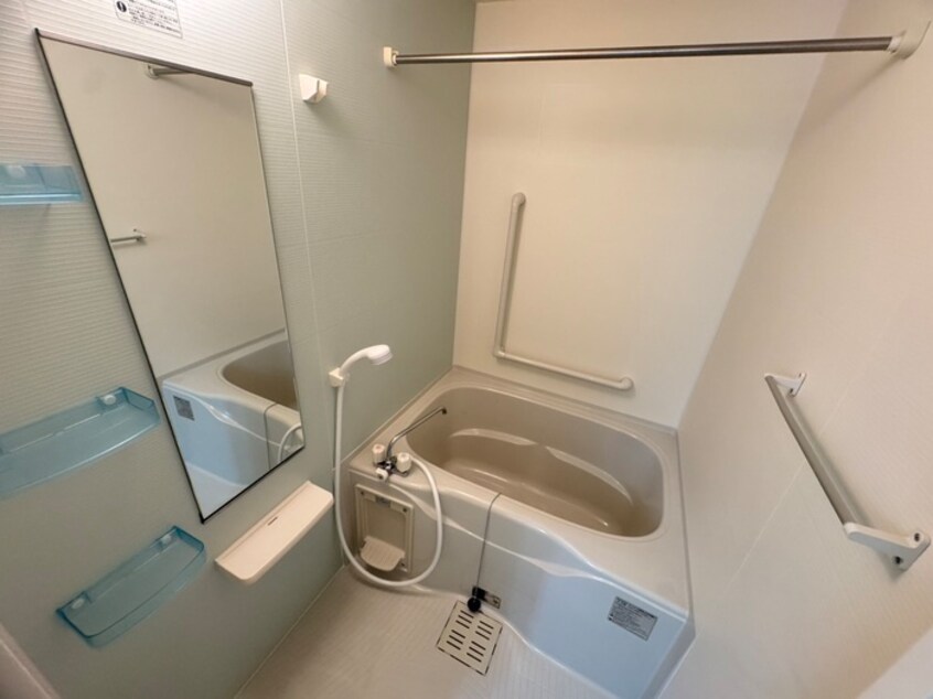 バス／シャワールーム等 アイリスプレイス