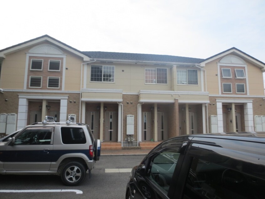 外観写真 アイリスプレイス