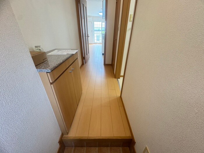 廊下 アイリスプレイス