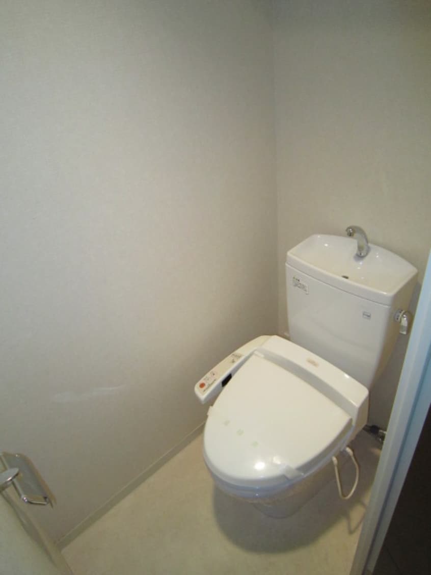 トイレ S-RESIDENCE Hommachi Marks