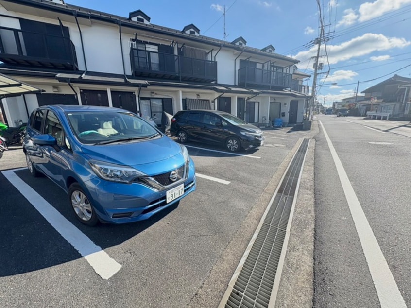 駐車場 テラスハウスサン