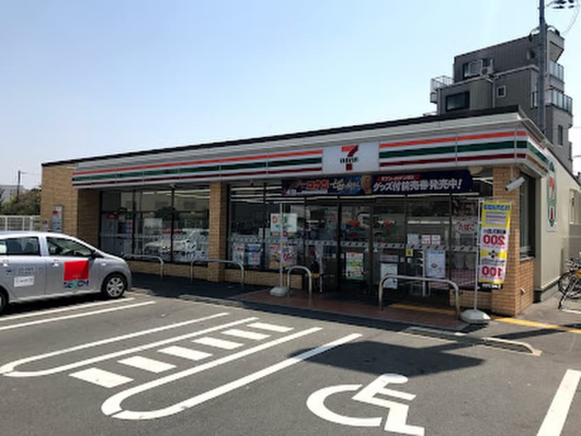 セブンイレブン(コンビニ)まで800m ゼストグリナージュ
