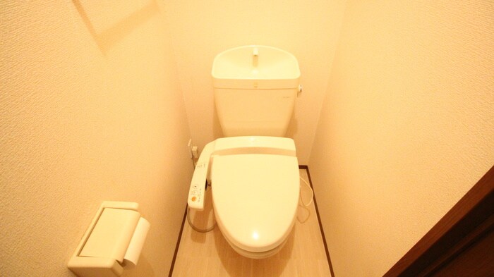 トイレ ニュ－エイトＥ棟