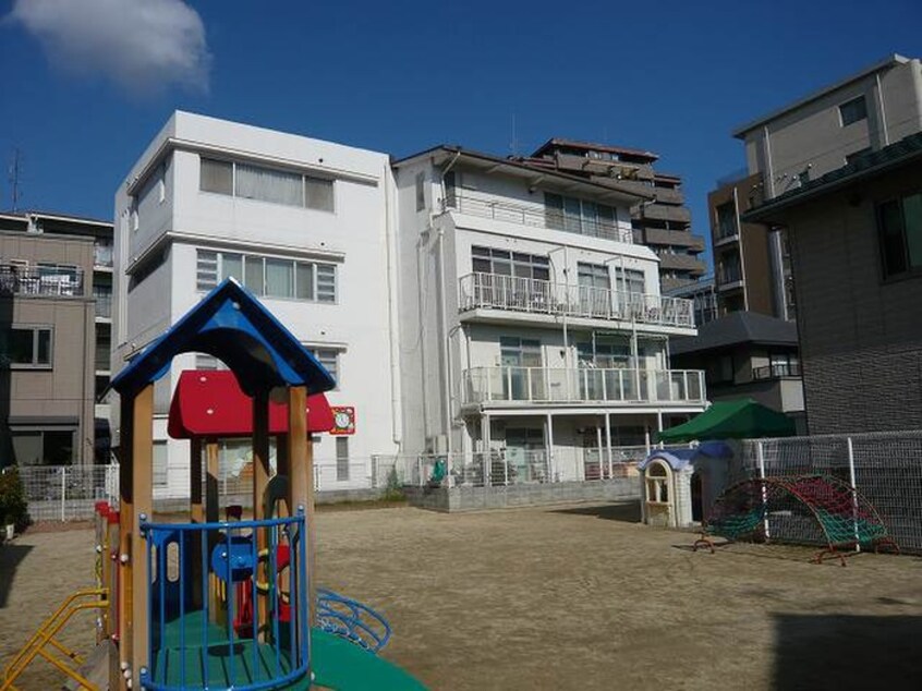 さくら保育園(幼稚園/保育園)まで390m 陽光プラザ
