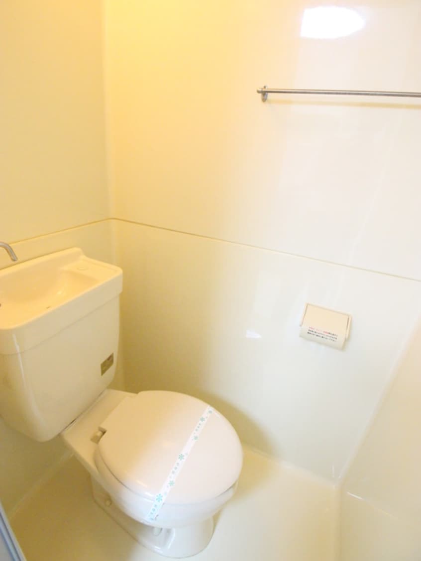 トイレ レナジア大和田