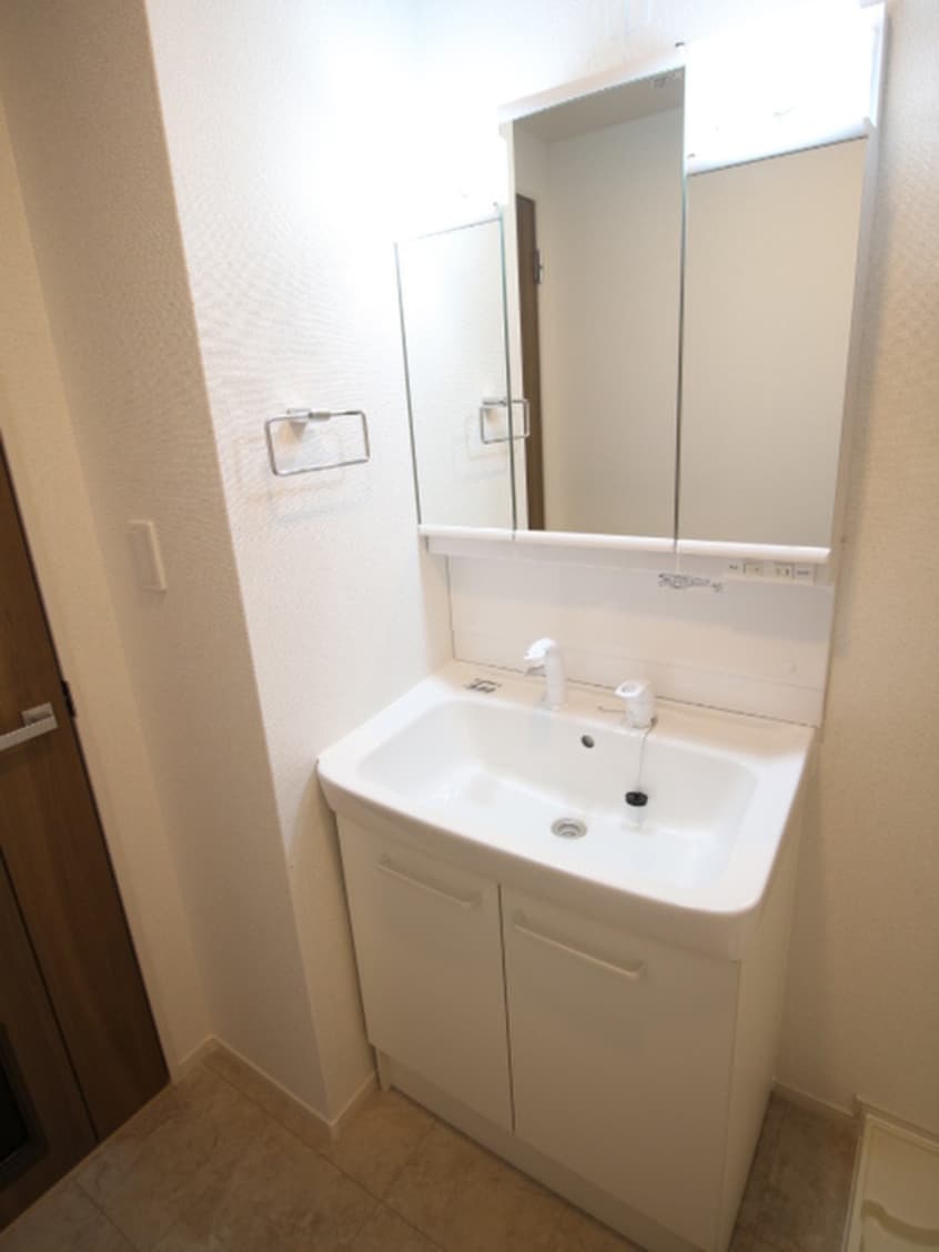 洗面 カレント　ヴィラ　希