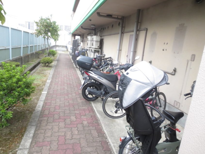 駐輪場 メゾン橋喜