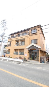 ロイヤルハイツ川西