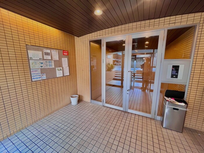 エントランス部分 クーランデール天神橋