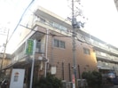 富尾ハイツの外観