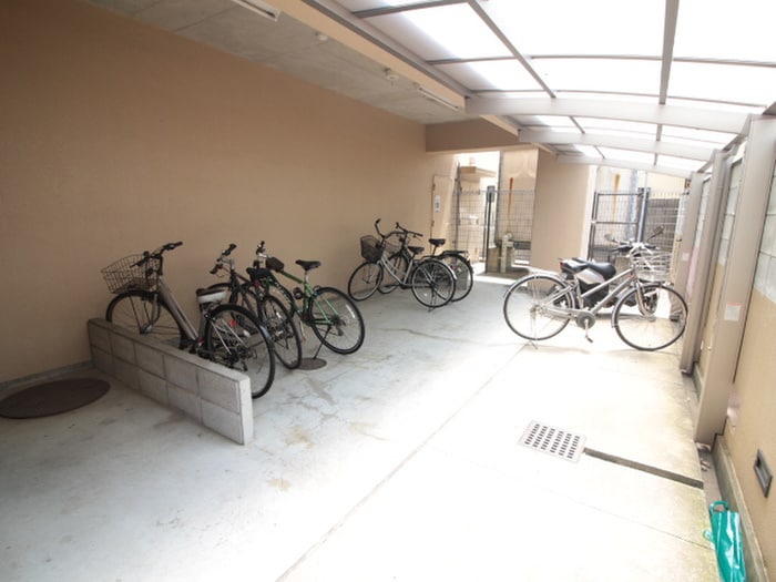 駐輪場 フレ－スヴィル